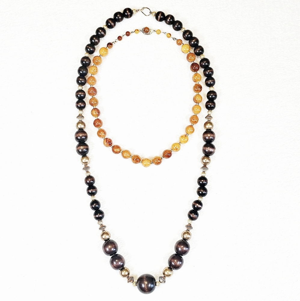 VTG Necklace Set